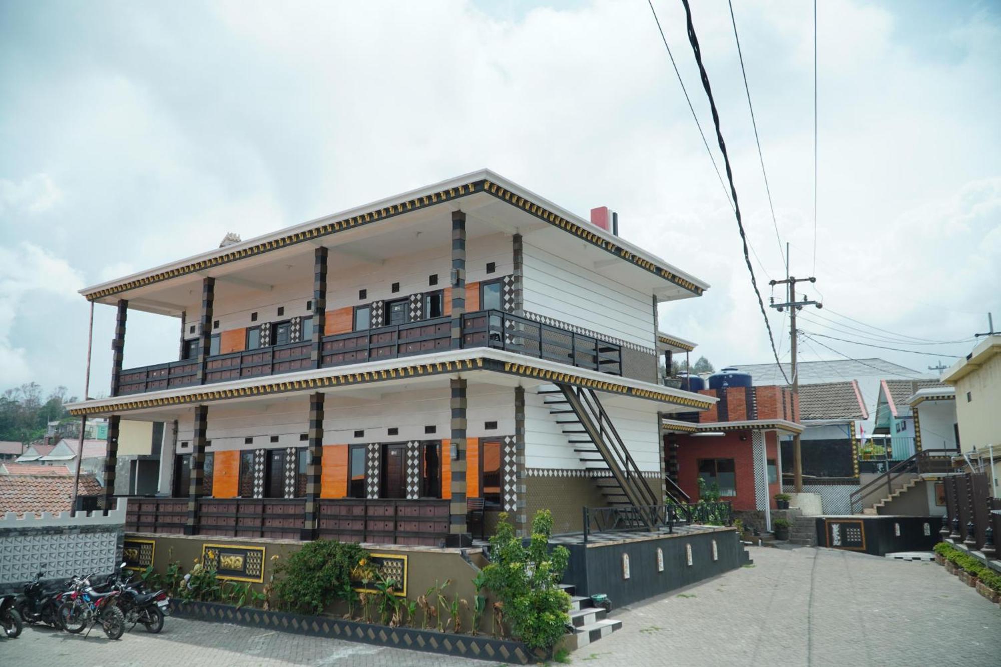 Parama Bromo Hotel Ngadisari Екстериор снимка